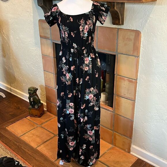Band of Gypsies, Size M, Black Floral Jumpsuit! - Picture 1 of 9